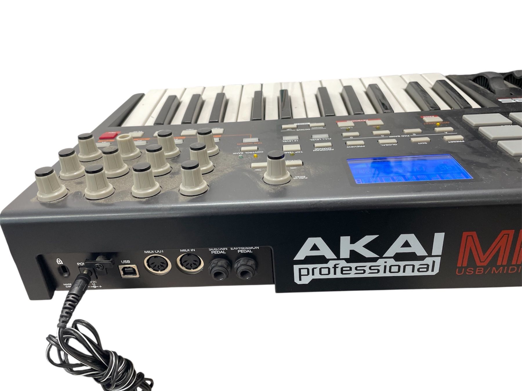 Akai Strumenti musicali: Akai MPK 25 Midi Keyboard/Controller mit Pads – Usato da Niederdorf venduto da LeptonAG 3