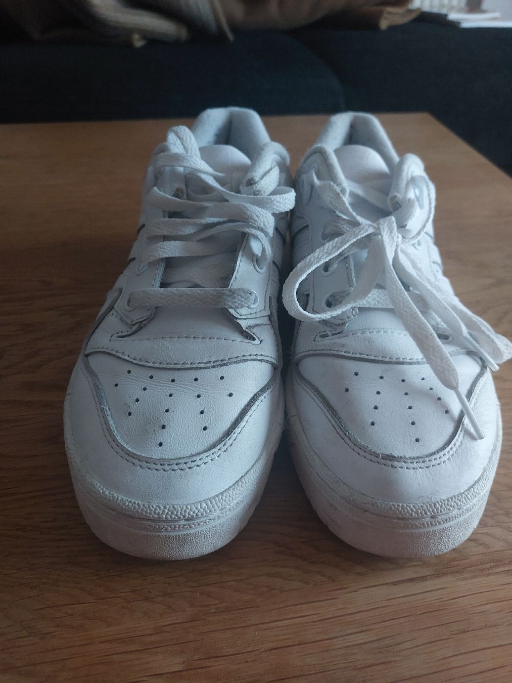 Adidas Scarpe da uomo: Adidas Turnschuhe Gr 36 – Usato da Landquart venduto da Cedes