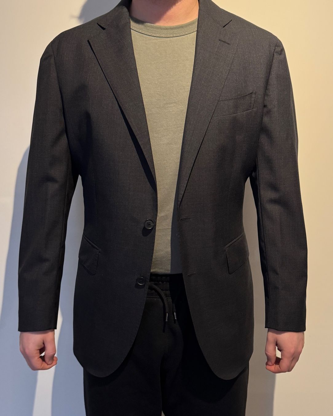 Suitsupply Completi: SUITSUPPLY ANZUG "La Spalla" GR.52/GR.50 – Nuovo (secondo la descrizione) da Thun venduto da Schuetz 4