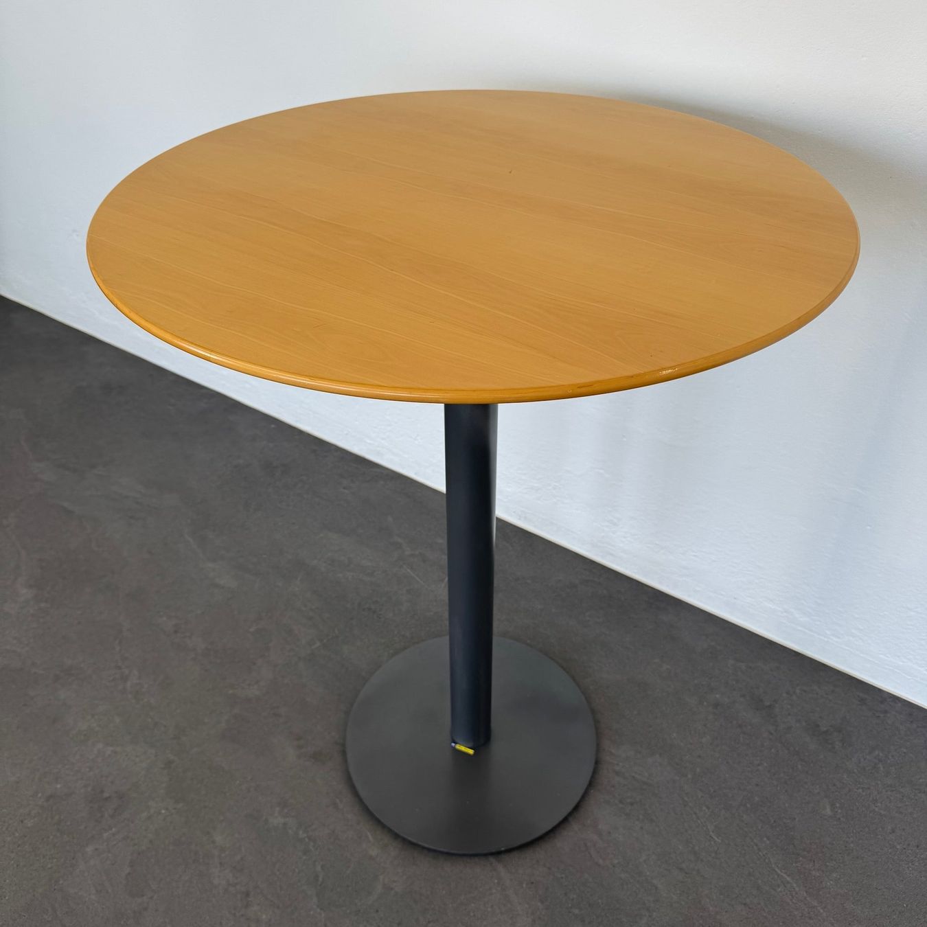 Tavoli: Ergodata System Desk Stehbartisch Rund 900 mm - – Usato da Schönenwerd venduto da mcofficeshop 2