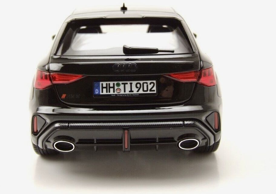Audi Modellini d'auto: AUDI RS 3 2025  MASSSTAB 1:18 – Nuovo e nell'imballaggio originale da Erlenbach im Simmental venduto da Model_box 5
