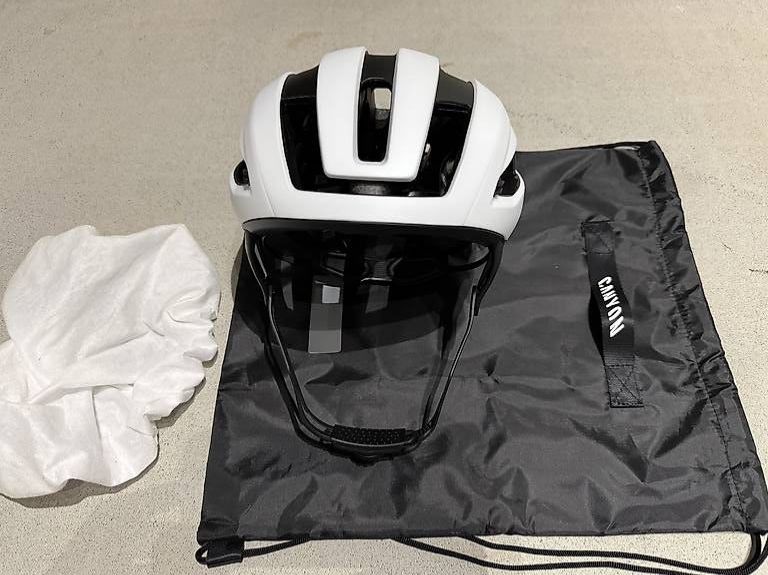 Canyon Caschi: Canyon Helm Disruptr CFR new – Usato da Tschugg venduto da Spina_m 2