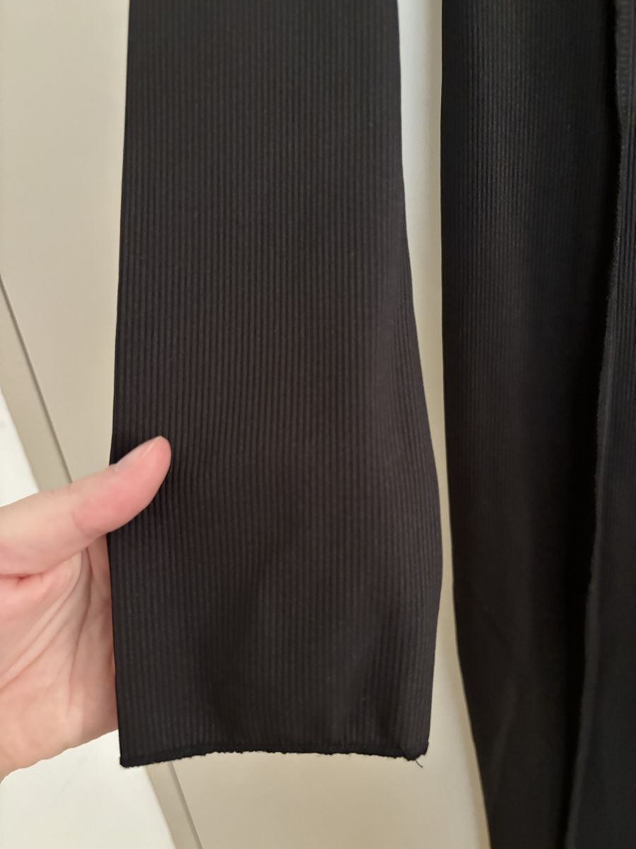 Tute: Schwarzer Rippstrick Jumpsuit, langarm, Grösse L – Nuovo e nell'imballaggio originale da Arbon venduto da Viktoriaa 3