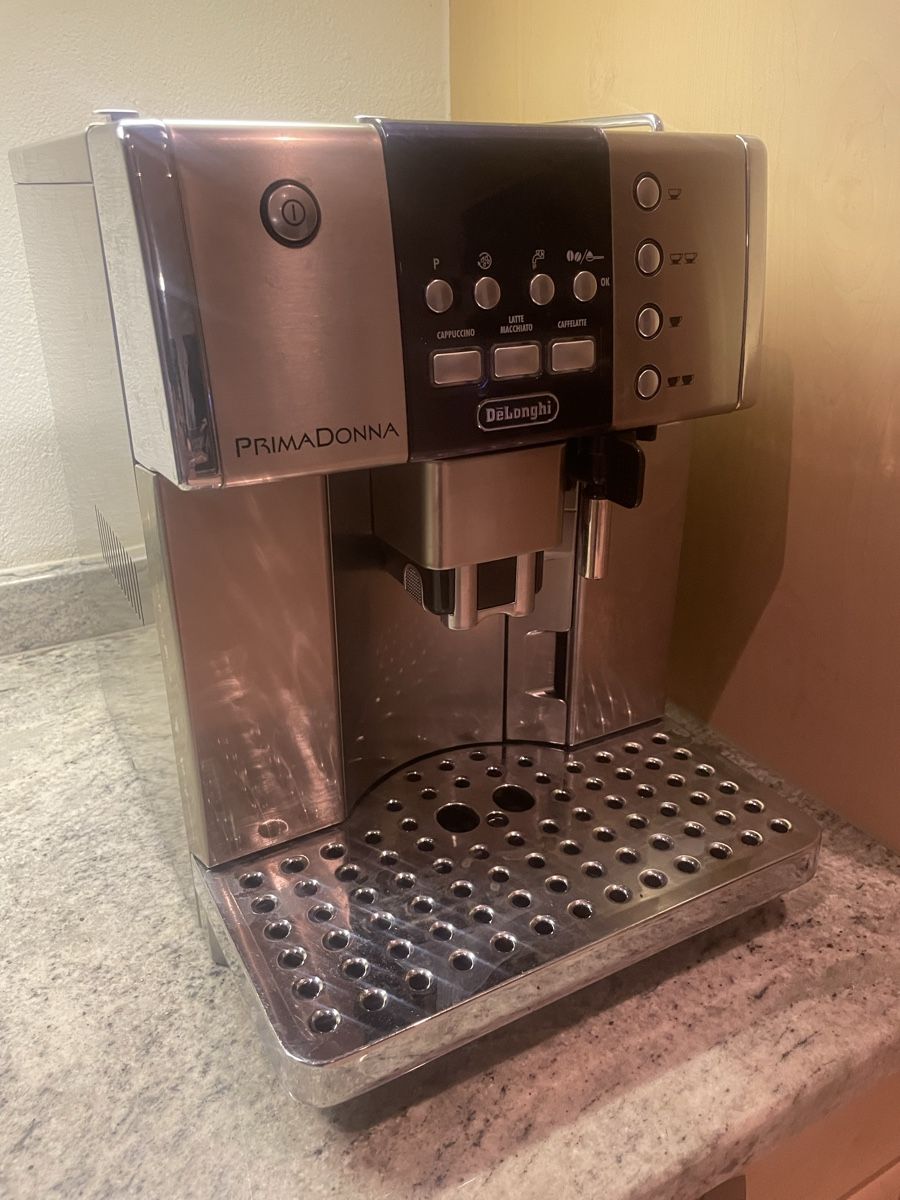 Kaffeemaschinen & Espressomaschinen: De Longhi Primadona – Gebraucht aus Egg SZ von Hegenen 1