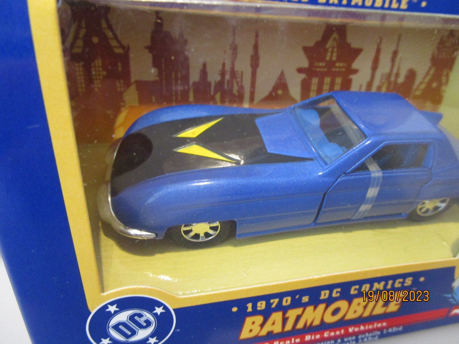 Corgi Toys Modellini d'auto: CORGI BATMAN BATMOBILE 1970 DC COMICS - 77315 - 1/43 – Nuovo e nell'imballaggio originale da Chêne-Bourg venduto da breno56 2