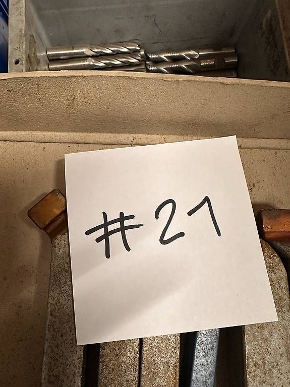 Tutti gli attrezzi: Drehalter 20x20mm #21 – Usato da Kestenholz venduto da hstech.ch 1