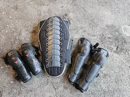 Dainese Schutzausrüstung Downhill / Motocross