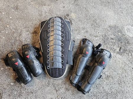 Dainese Schutzausrüstung Downhill / Motocross