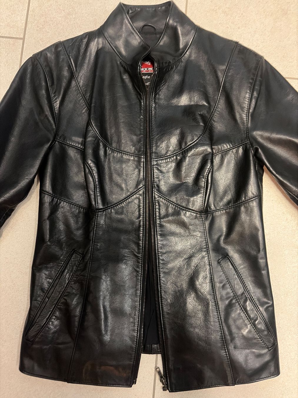 Giacche: Echtlederjacke Schwarz Gr. 36 Tailliert Dickes Premium Leder – Nuovo (secondo la descrizione) da Wallisellen venduto da Lan_82sz 1