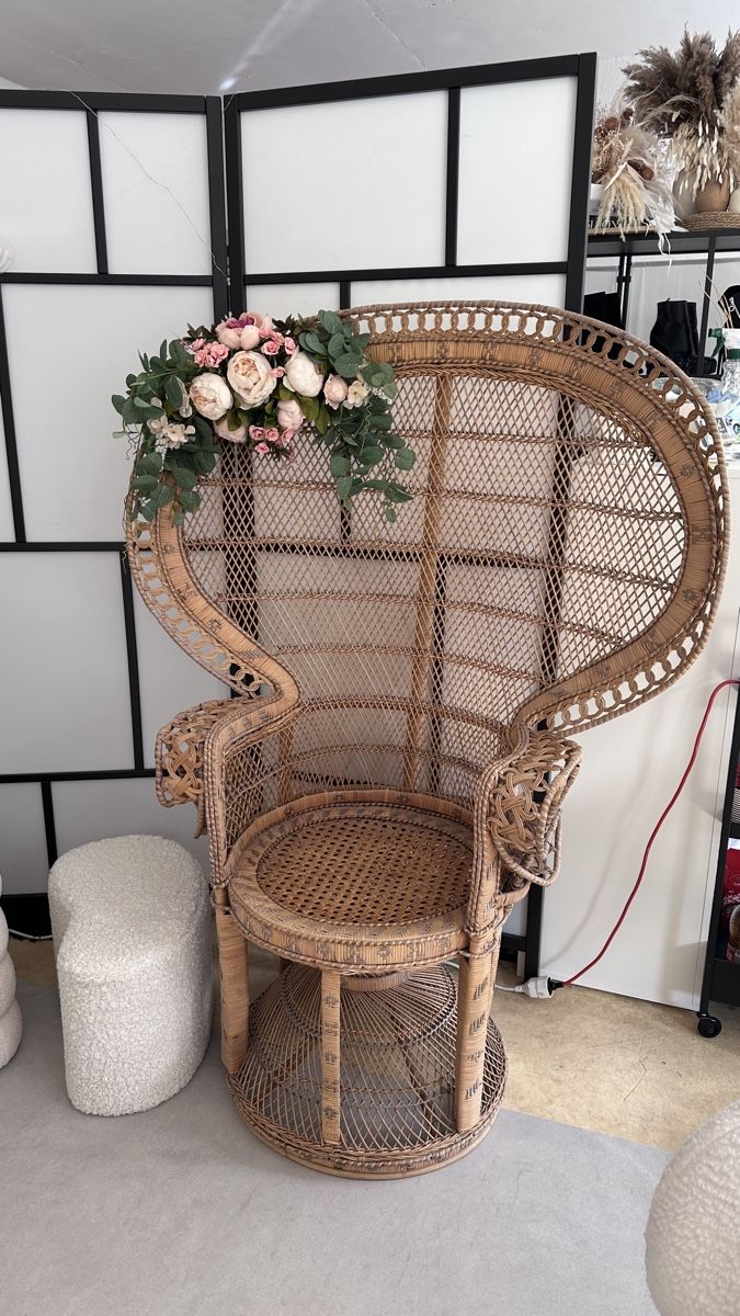 Poltrone: Pfauenstuhl + Tisch/Hocker Rattan Boho – Usato da Glarus venduto da superstars. 3