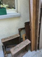 Antiker Schrank auseinander gebaut. 
