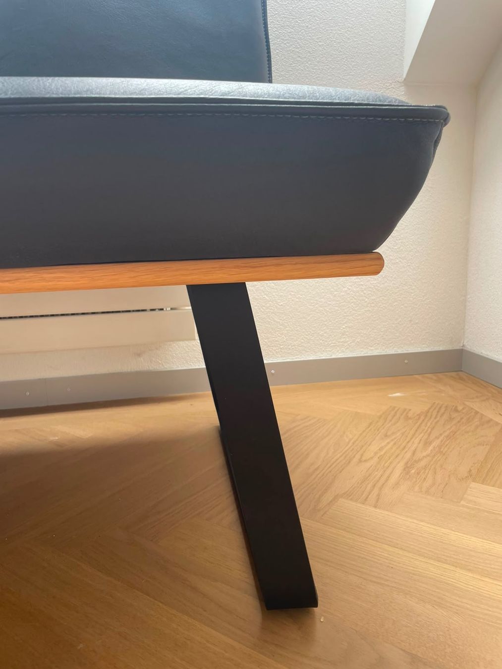 Panchine: Sitzbank Echtleder Anthrazit & Eichenholz, Esszimmerbank – Usato da Zürich venduto da chr_sht7 4