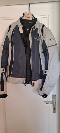 Motorradbekleidung Jacke mit Hose