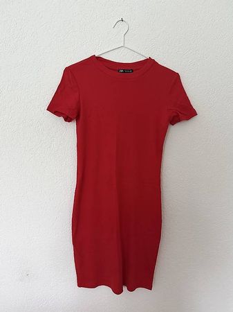 Robe rouge Zara