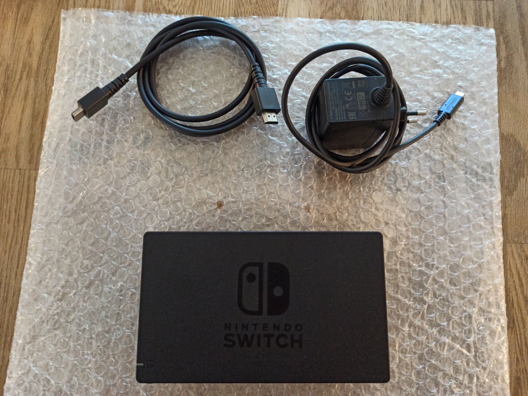 Dockingstation: Original Nintendo Switch TV-Dockingstation mit Netzteil NSW – Gebraucht aus Oberweningen von mar_87mx 1