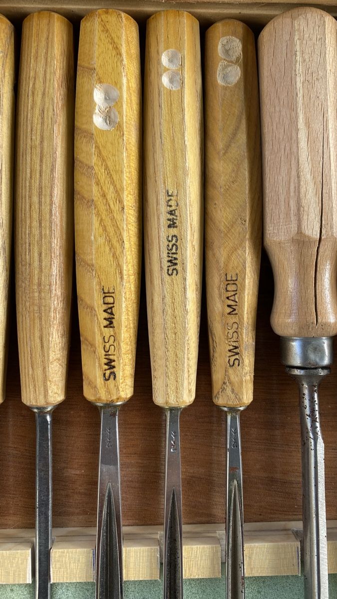 Swiss Tutti gli attrezzi: Schnitzwerkzeuge swiss made  – Usato da Feuerthalen venduto da 181222 1