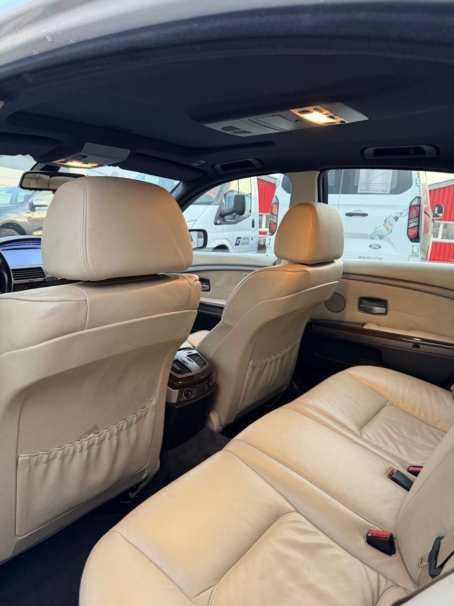 BMW Automobili: BMW 735i E65 - Einzigartig – Usato da Bronschhofen venduto da SezoCarsector 5