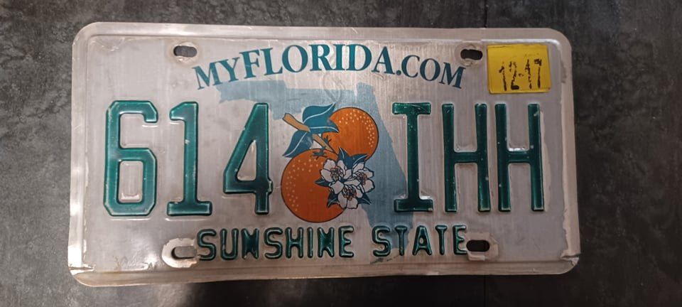 Plaque d'immatriculation Floride : design, histoire et comment en commander une