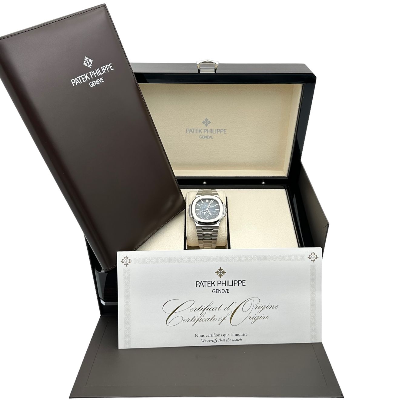 Patek Philippe Orologi: Patek Philippe Nautilus 5712/1A Unworn Full set 2015 – Nuovo e nell'imballaggio originale da Genève venduto da Swisstreasures-SA 5