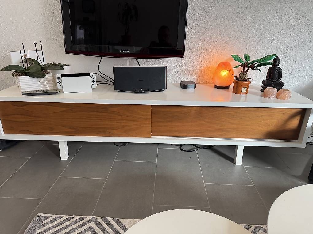 Mobili TV: Vend meuble Télé  – Usato da La Tour-de-Peilz venduto da pmi_hzc6