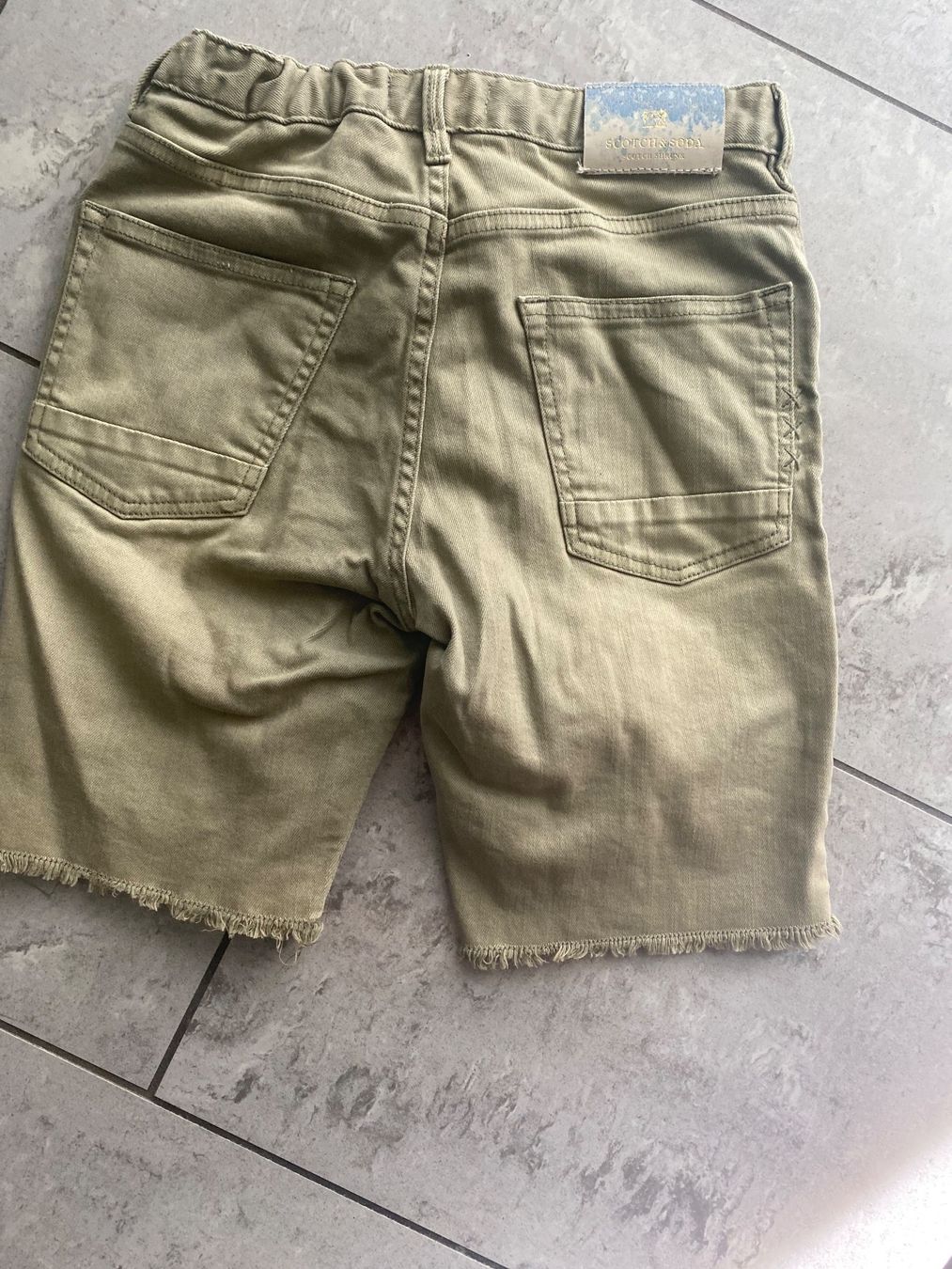 Maison Scotch Hosen: Shorts Scotch Shrunk Grösse 128 – Gebraucht aus Bolligen von chaetzli1133 1