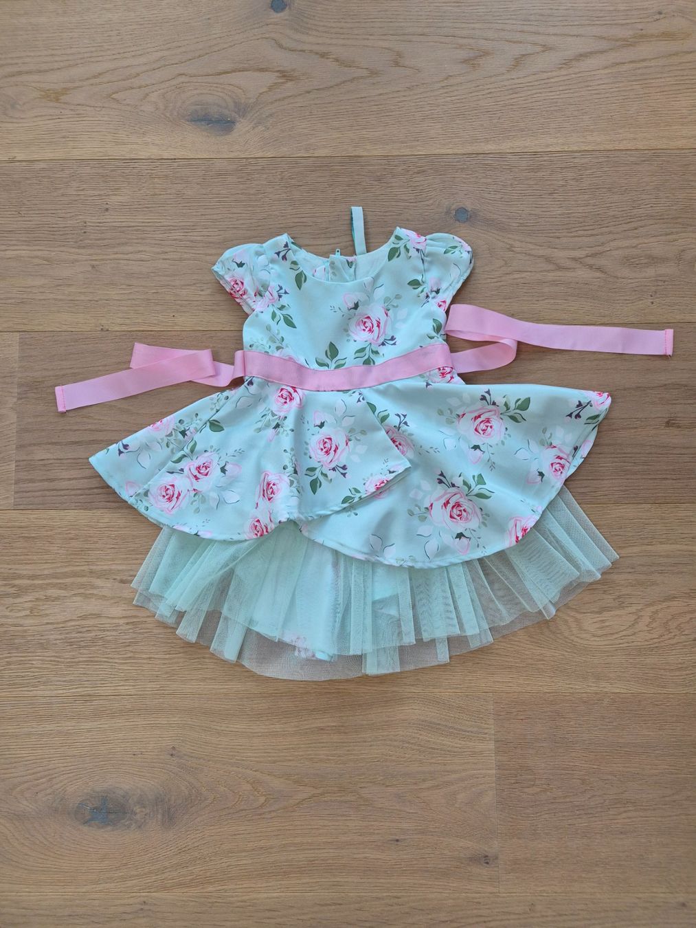 Vestiti & Gonne: Baby Kleid, Gr. 3-6Mt, Blumen – Usato da Goldau venduto da simona.dettling