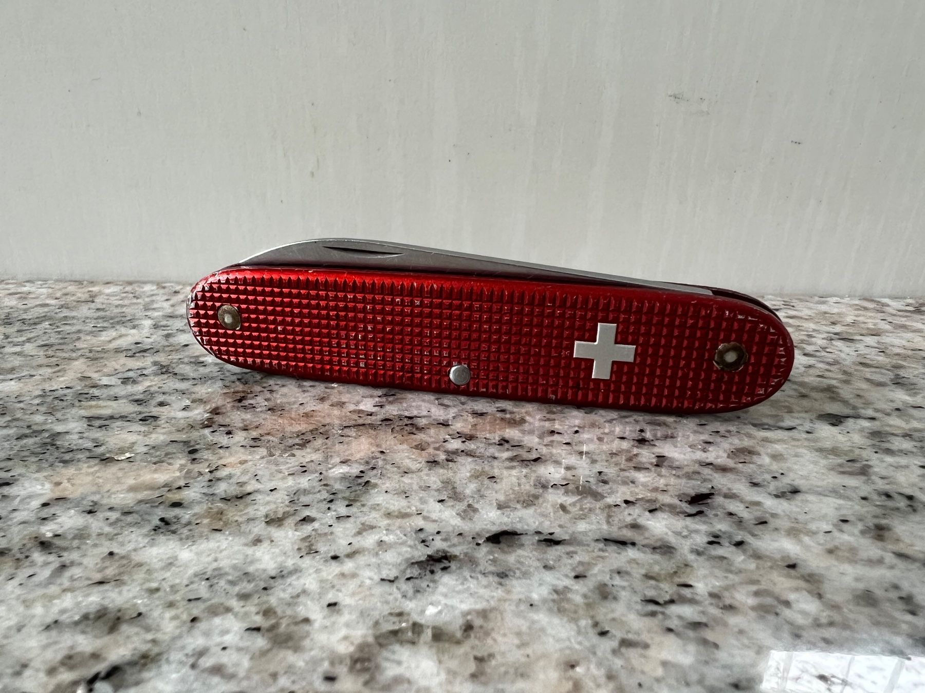 Victorinox Coltelli tascabile: Victorinox Taschenmesser Aluschale rot – Usato da Frauenfeld venduto da guli11