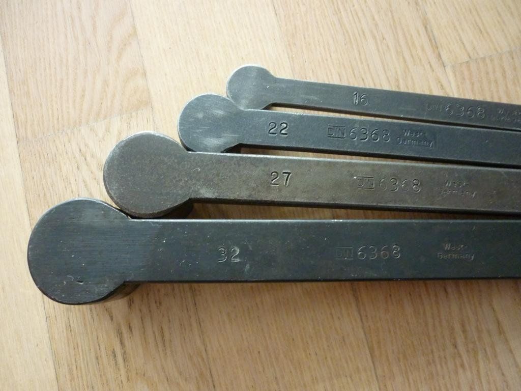 Tutti gli attrezzi: Fräsdornschlüssel 16 - 32mm – Usato da Schaffhausen venduto da Vetterli02 1