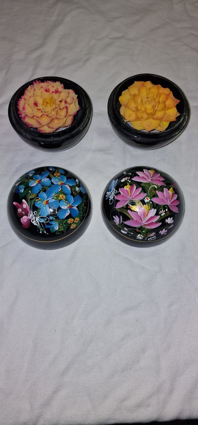 Tutte le decorazioni: Thailändische Seifenblumen 2 Stk – Usato da Flawil venduto da 1343525