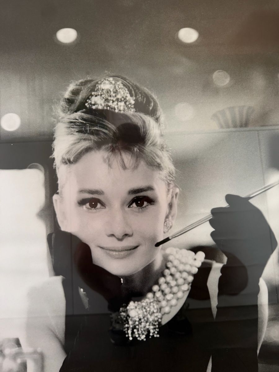 Poster & Bilder: Audrey Hepburn – Gebraucht aus Wettswil von Timgstaad 1