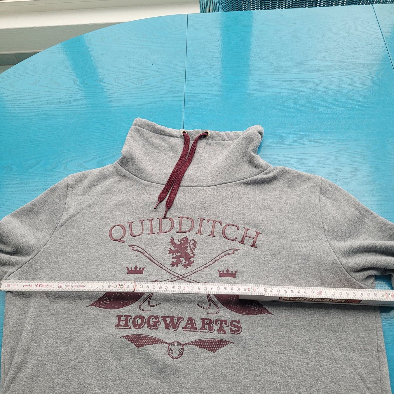 Maglioni & Felpe: Langarm Pullover GR.L /Harry Potter Hogwarts Quidditch grau – Nuovo (secondo la descrizione) da SCHÜBELBACH venduto da CoKaHa 5