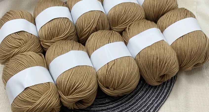 Wolle: 10er-Set khaki Luxus-Garnmischung – Neu und originalverpackt aus Wagenhausen von M.Sieg