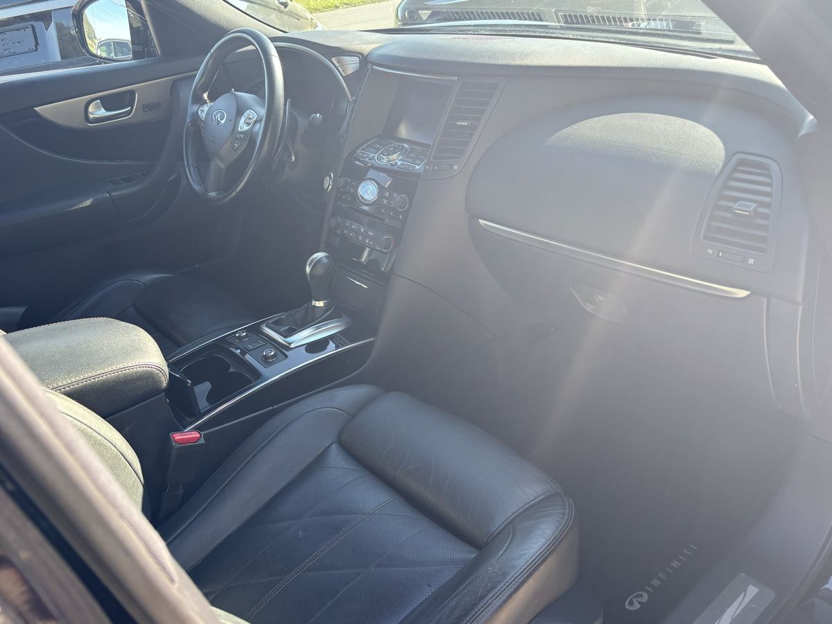 Infiniti Automobili: INFINITI FX30d S AWD Automatic – Usato da Menznau venduto da adi0601 7