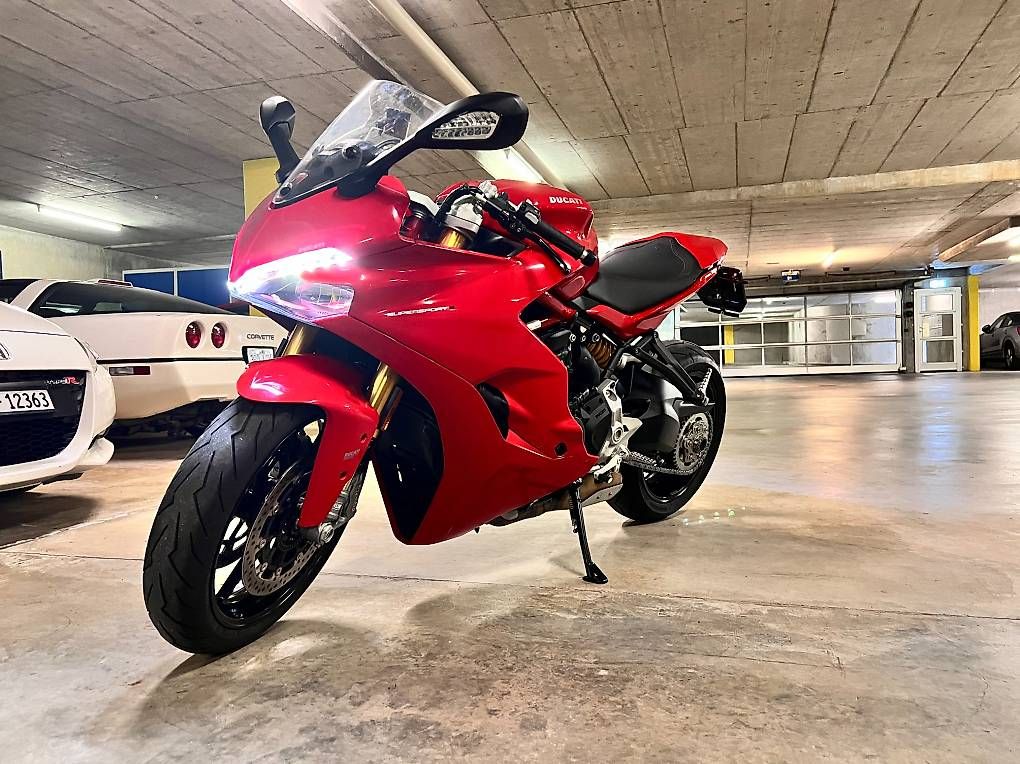 Strasse: Ducati Supersport 950 S – Gebraucht aus Schindellegi von IIISnowkIII