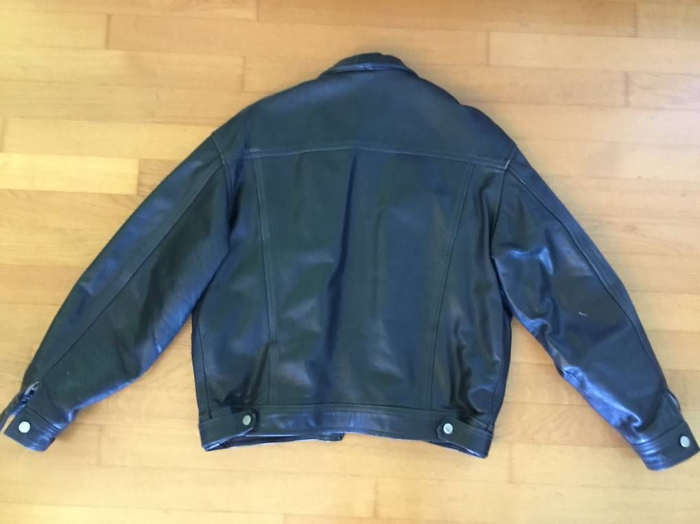 Giacche: Lederjacke – Usato da St. Niklausen LU venduto da val_y8jm 3