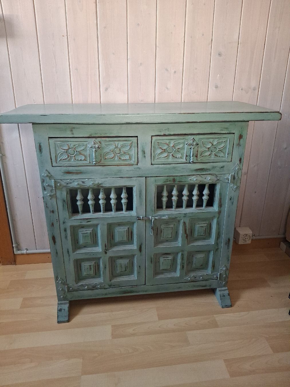 Commodes: Kommode im Shabby-Chic Stil – D'occasion à Bichelsee par neenas16