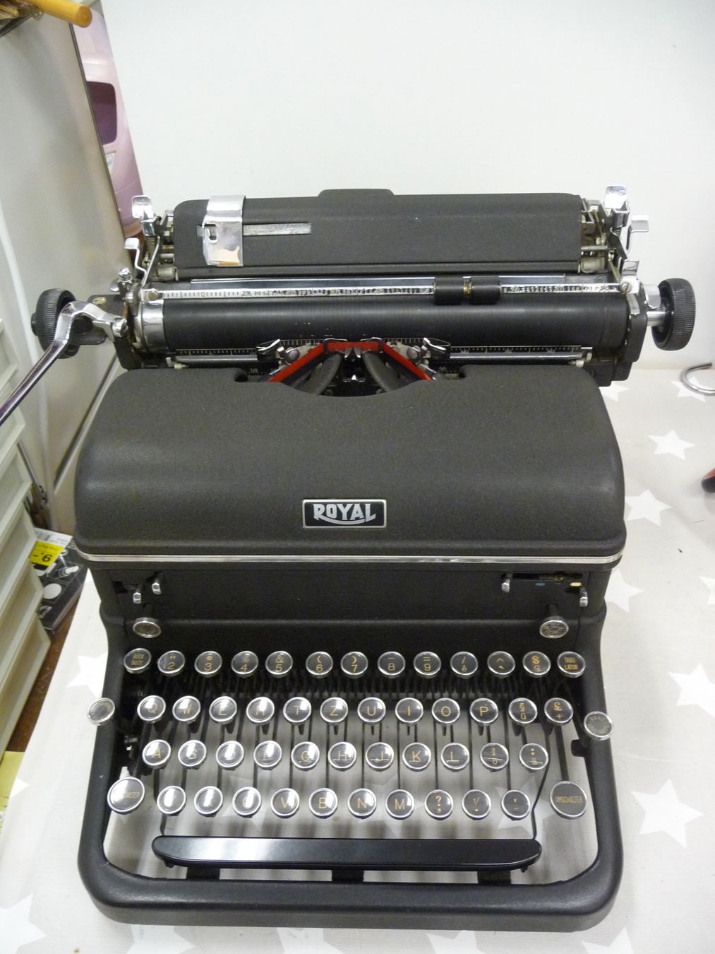 Macchine da scrivere: Schreibmaschine Royal – Usato da Rafz venduto da Powacaddy