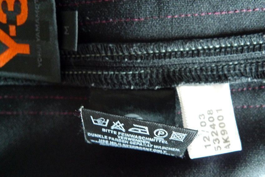 Pantaloni: Y-3 Shorts – Nuovo (secondo la descrizione) da Zürich venduto da Supetar 3