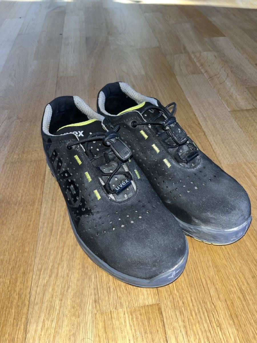 Uvex Scarpe da uomo: uvex Sicherheitsschuhe Grösse 40 – Usato da Luzern venduto da b.kf 1