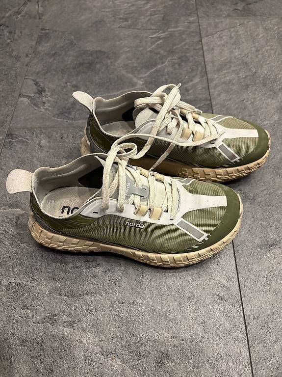 Chaussures femmes: Norda 001 - US 6.5 – D'occasion à S. Carlo GR par ani_2pgw