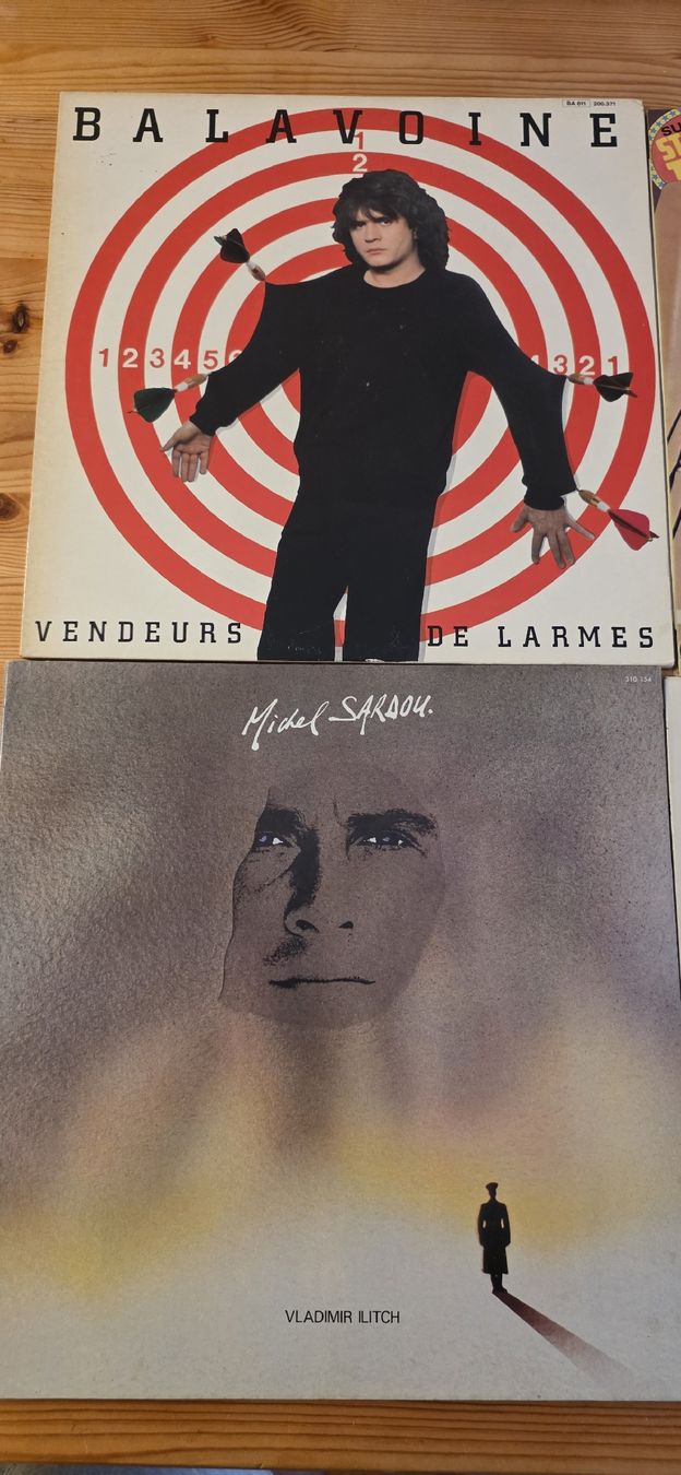 Dischi in vinile: Disque vinyle lot 4 Français – Usato da Yvonand venduto da RF-VINYL 1