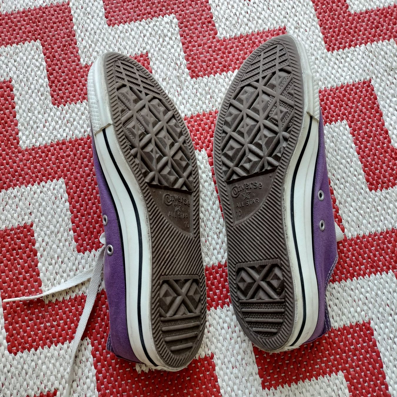 Converse Herrenschuhe: Converse All Star Purple - Gr. 44 – Gebraucht aus Bern von SportsMemos 1