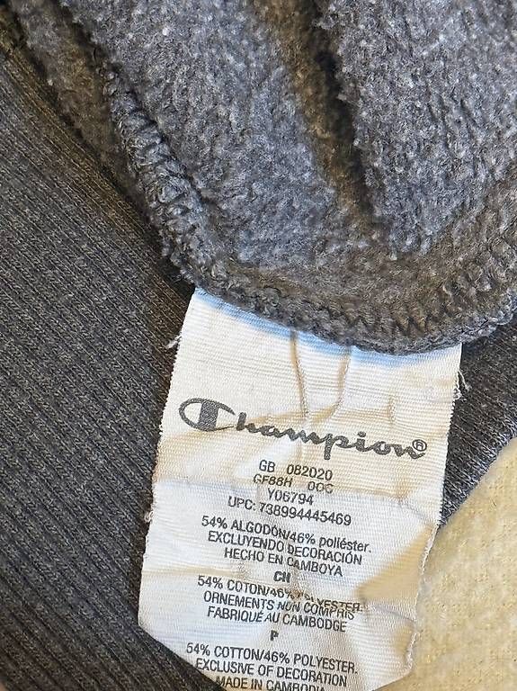 Pulls & Sweat-shirts: Sweat Champion, taille : S – D'occasion à Sion par luf_qx7m 4