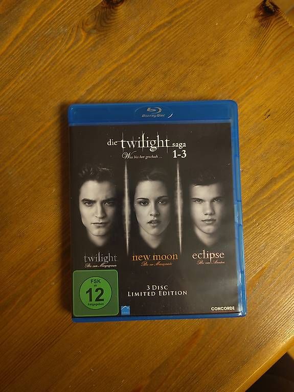 Tutti i DVDs: die twilight saga 1 - 3 - blu-ray - gratis Versand! – Usato da Wohlen AG venduto da gnabbr