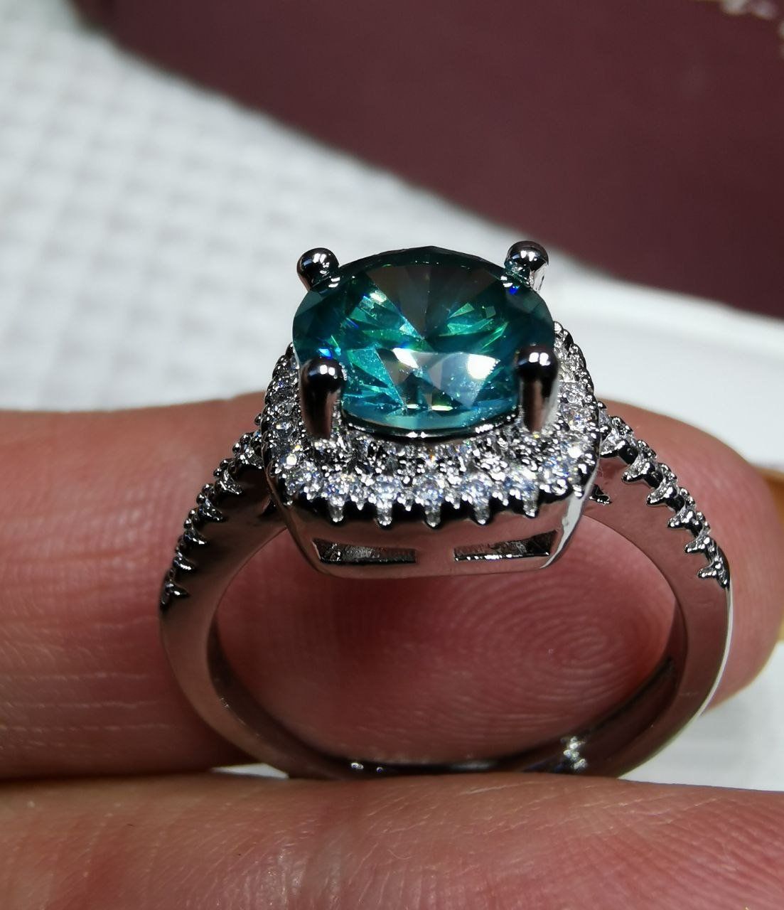 Anelli: Bague avec zircons – Nuovo e nell'imballaggio originale da Reconvilier venduto da Tsma67