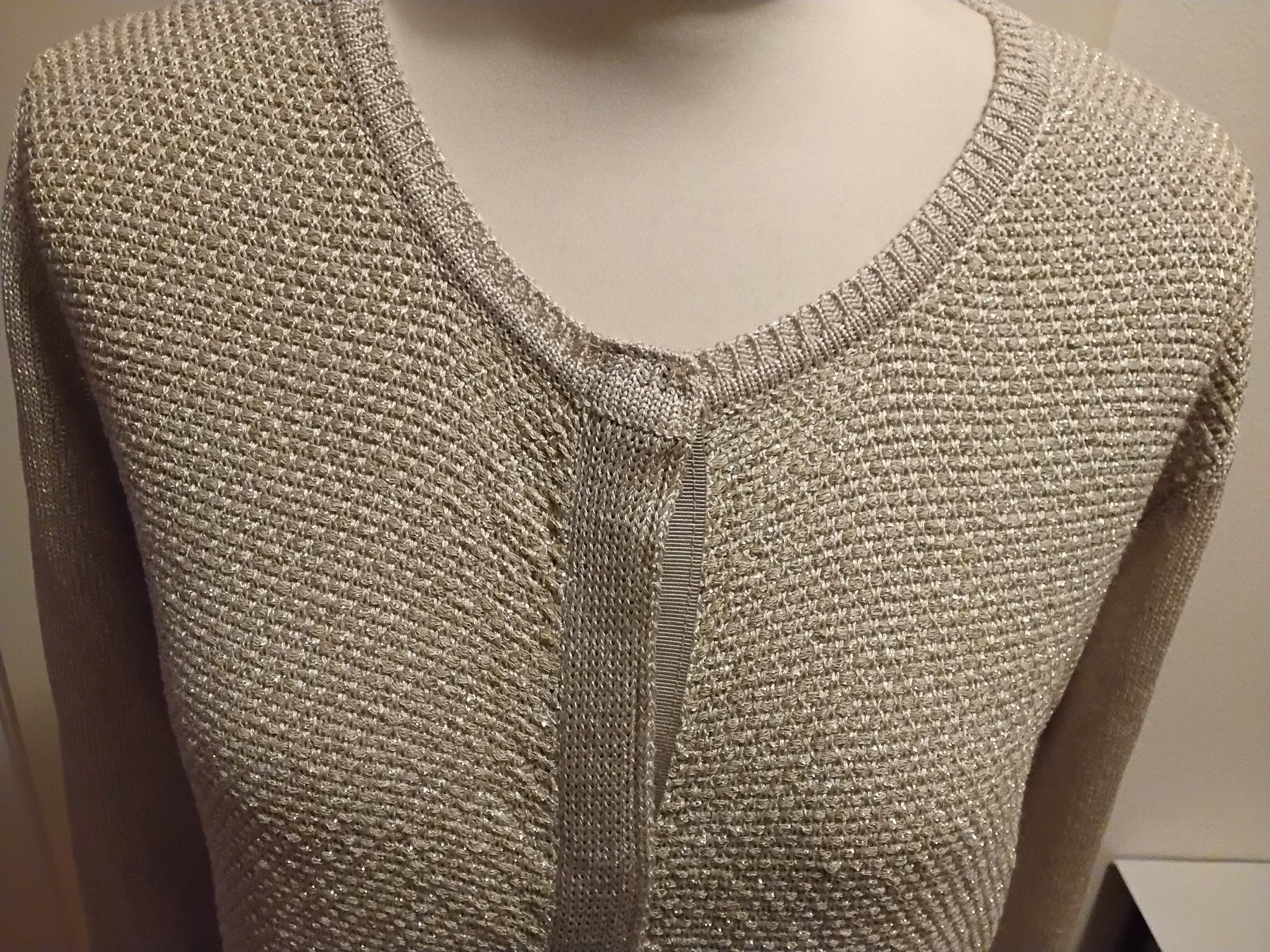 C&A Vestes: Cardigan élégant doré, taille M – – Neuf avec emballage d'origine à Chêne-Bourg par Fio994 1