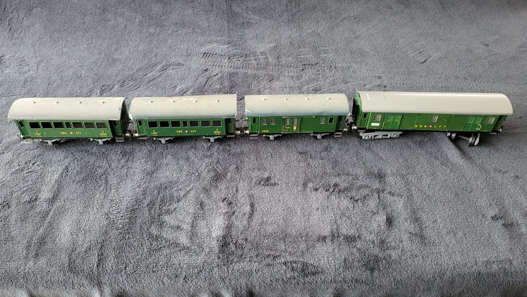 Buco Modelleisenbahnen: Buco Spur 0 - 4 Eisenbahnwagen der SBB – Gebraucht aus Glis von nice68 3