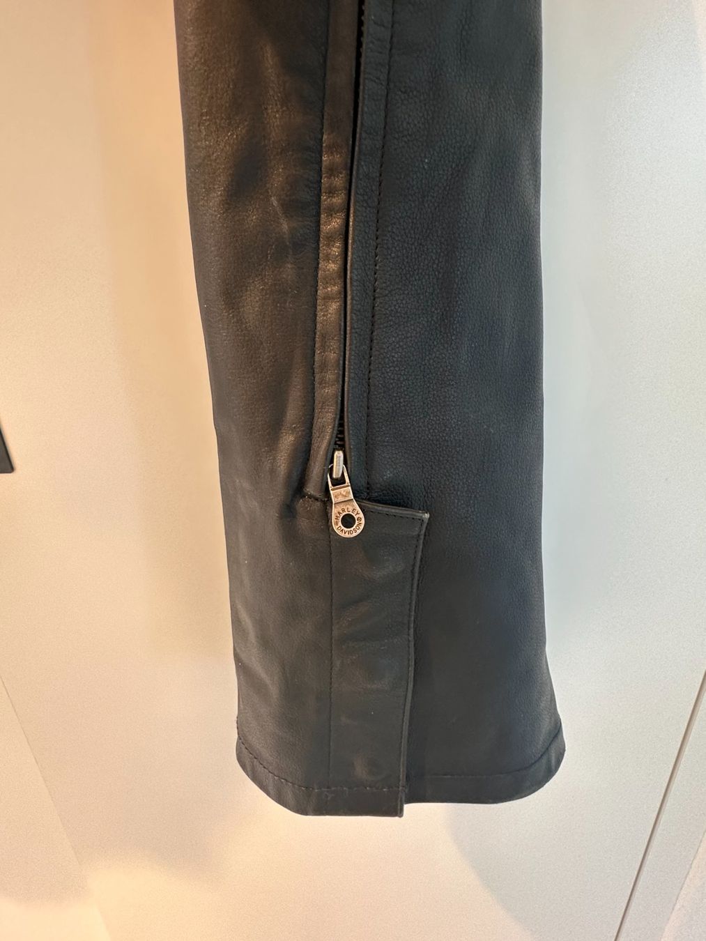 Harley-Davidson Completi: Original Harley-Davidson Lederkombi (Large) – Usato da Aarau venduto da Binfch 9