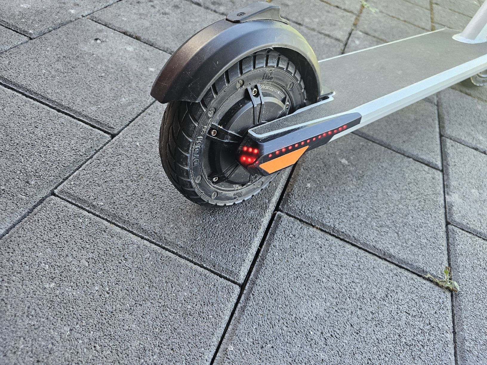 Scooter: Verkaufe E- Scooter defekt zum Basteln – Difettoso da Aefligen venduto da Bandit69 4