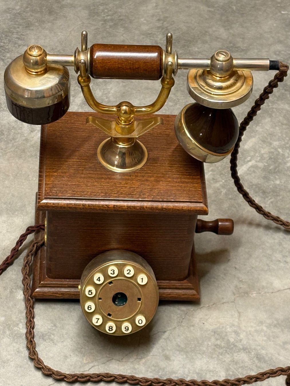 Telefoni: Telefon im Retro-Look – Usato da Oberwil BL venduto da Bota0 1